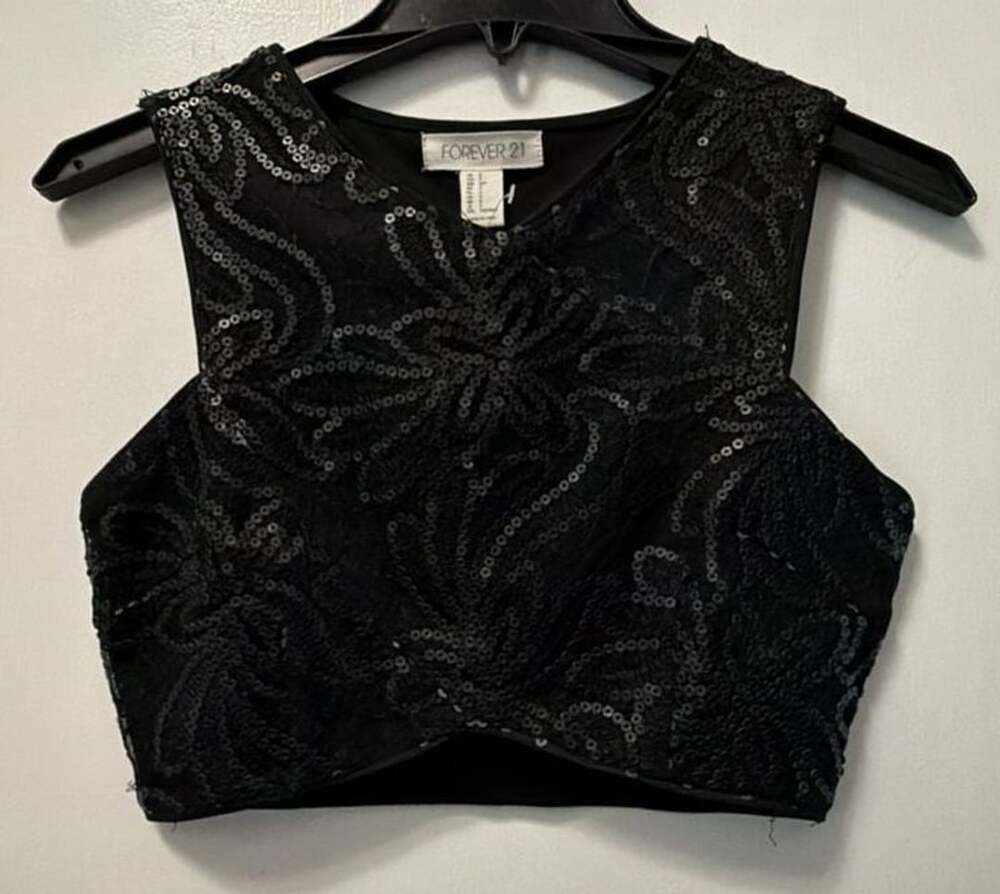 Forever 21 Black Floral Sequin Crop Top Size S NWT